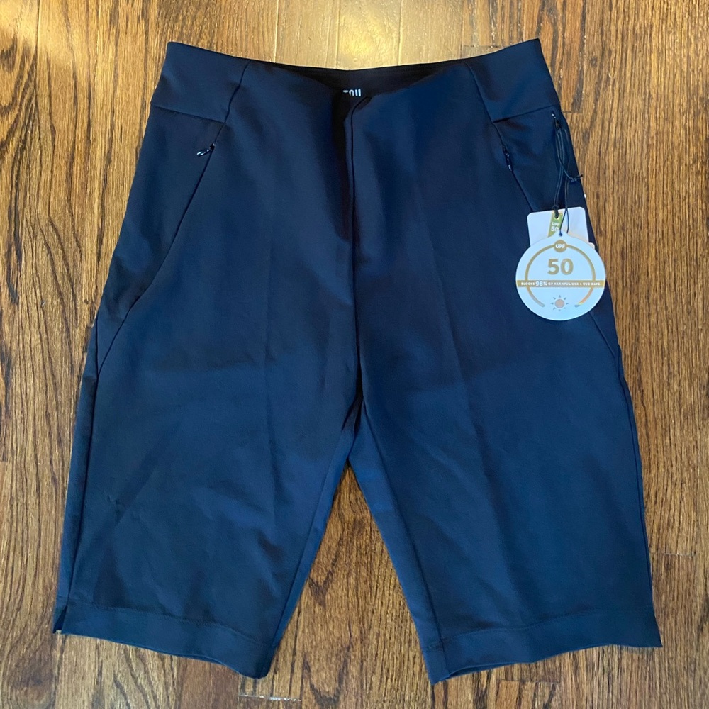 NWT Tail Onyx Black Shorts Size 6 Short CleanFront PiecedBkWaist